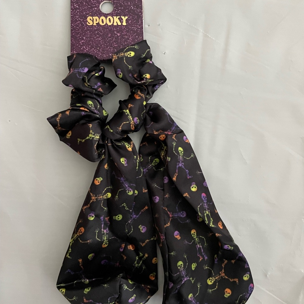 Halloween Spooky Skeleton Hair Scrunchie NWT